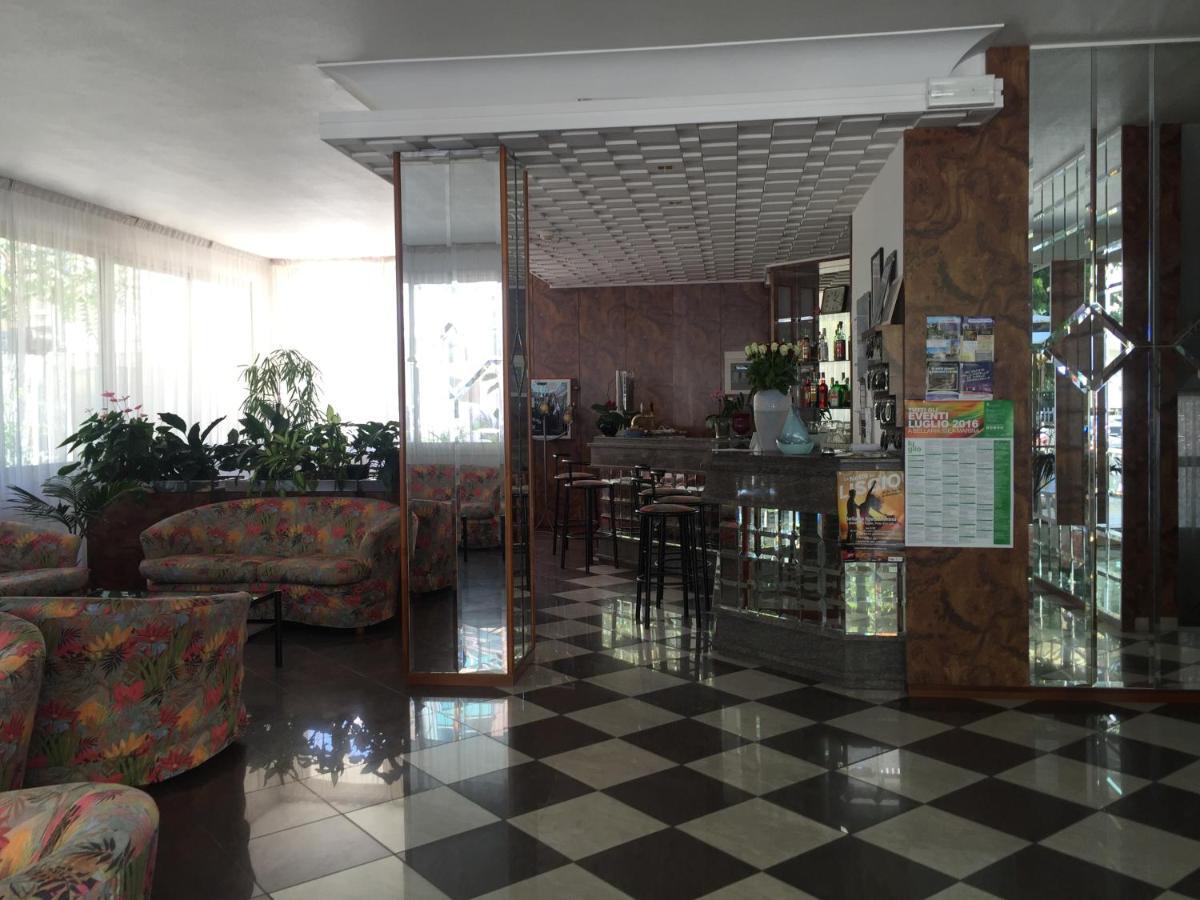 Hotel Calypso เบลลาเรีย-อีเจอา มารีนา ภายนอก รูปภาพ