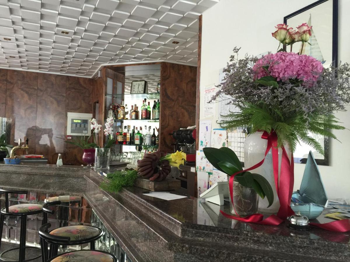 Hotel Calypso เบลลาเรีย-อีเจอา มารีนา ภายนอก รูปภาพ